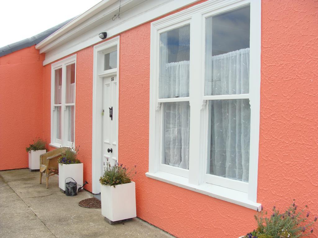 Oamaru Pink Cottage Екстер'єр фото
